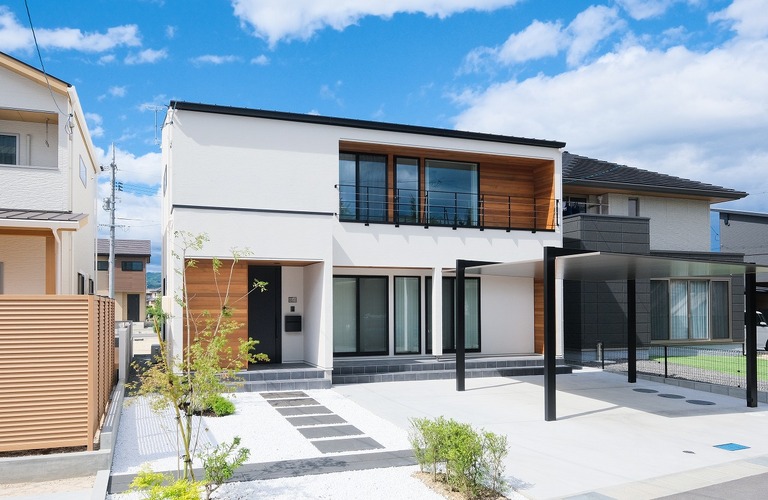 福山市で新築住宅をお探しの方へ｜白い塗壁の家
