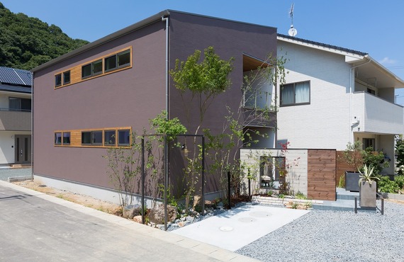 福山市で中庭のある家をお探しの方へ｜中庭へセットにたプランターには...